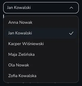 Rozwinięta lista załóg w sekcji Załogi menu z imionami i nazwiskami zawodników
