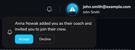 A notification with a coach invitation to a crew and the Accept and Decline buttons