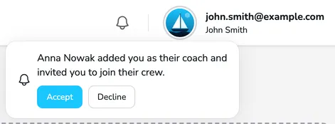 A notification with a coach invitation to a crew and the Accept and Decline buttons